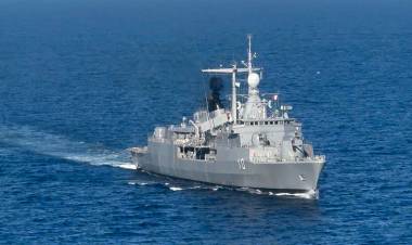El destructor ARA “Almirante Brown” se prepara para participar del SIFOREX XIV