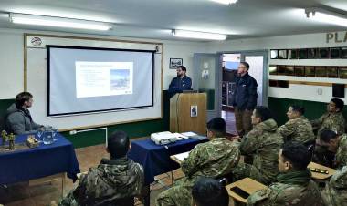 Se desarrolló en Puerto Belgrano una capacitación conjunta en sistemas de defensa antiaérea