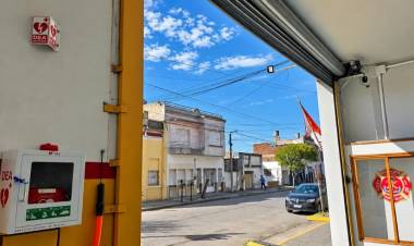 Bomberos Voluntarios de Punta Alta incorporó un desfibrilador externo automático