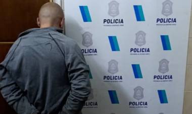 Asalto en un comercio: se llevaron 10 mil pesos y un celular