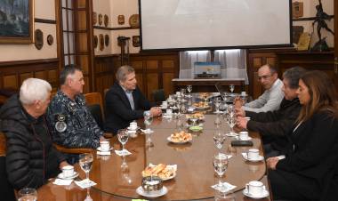 Senadores visitaron la Base Naval Puerto Belgrano