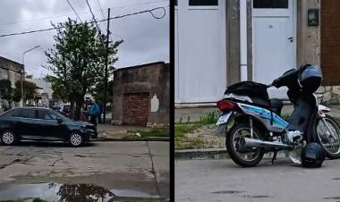 Dos jóvenes hospitalizados tras un choque entre un auto y una moto
