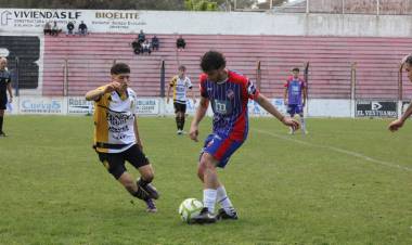 Liga del Sur: Rosario cayó en el Coloso ante Olimpo en un partido clave