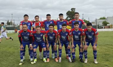 Liga del Sur: Rosario empató ante Comercial y perdió la punta de la tabla anual