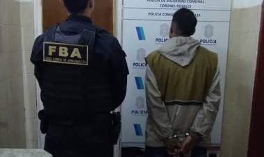 Un delincuente fue aprehendido por saltar la reja de una vivienda