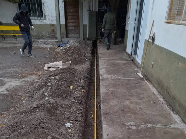 El Municipio de Coronel Rosales financió obras de gas del Consejo Escolar con 6 millones de pesos 