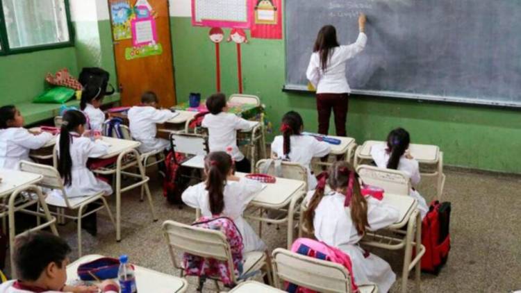 En la Provincia de Buenos Aires una 653 escuelas sumarán una hora más de clases