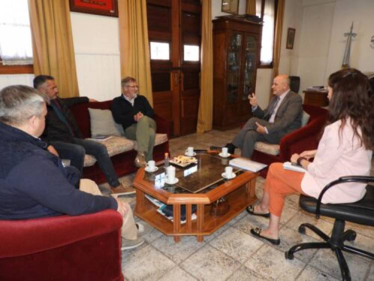 Uset recibió a autoridades de ABSA para conocer estado de obras