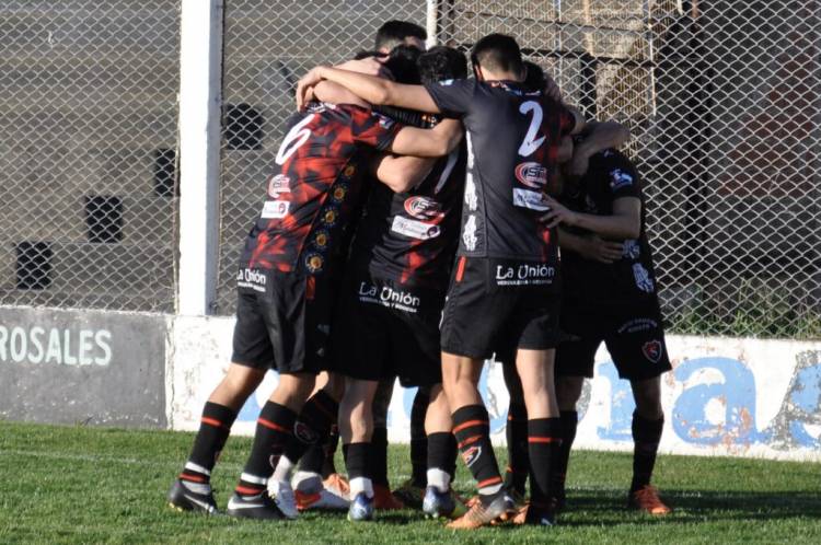 En “la Loma”, Sporting buscará traerse tres puntos, enfrenta a Bella Vista
