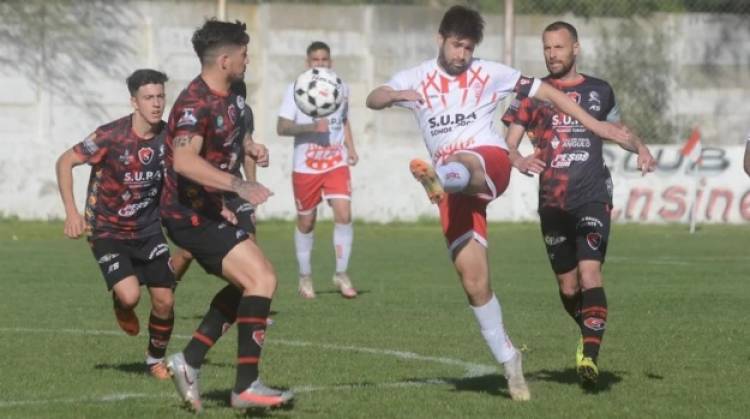 Regional Federal Amateur: Sporting y Huracán empataron en cero en el Enrique Mendizábal