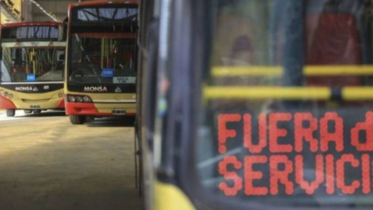 La UTA anuncia un paro nacional de transporte para el 8 de noviembre 2022