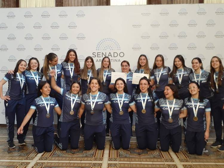 Se realizó una distinción del Senado a las campeonas mundiales de Roller Dreams