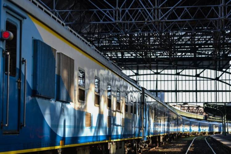 Anunciaron el regreso del tren entre Bahía Blanca y Buenos Aires