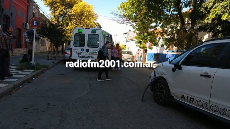 Accidente de tránsito entre un auto y una moto en Murature y Bernardo de Irigoyen