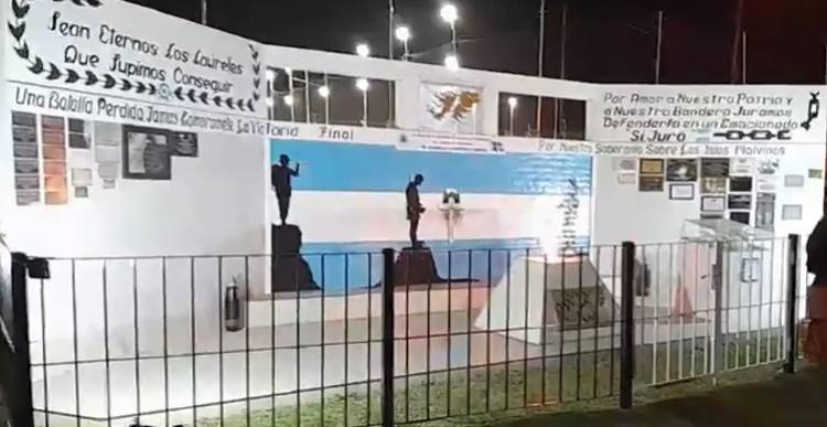Se realizó la vigilia por Malvinas en el Centro de Veteranos en Punta Alta