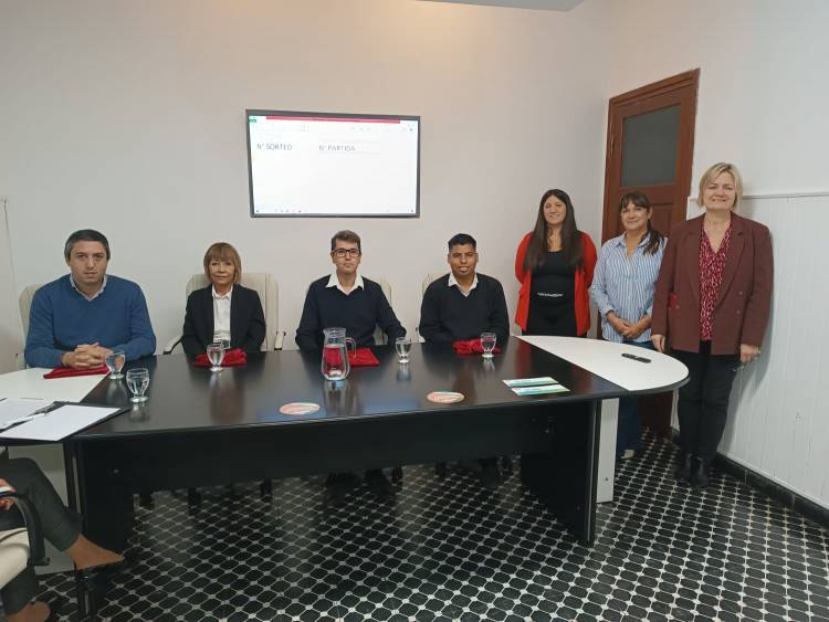 El Municipio sorteó a los 100 ganadores de Rosales Premia por pagar su tasa anual 