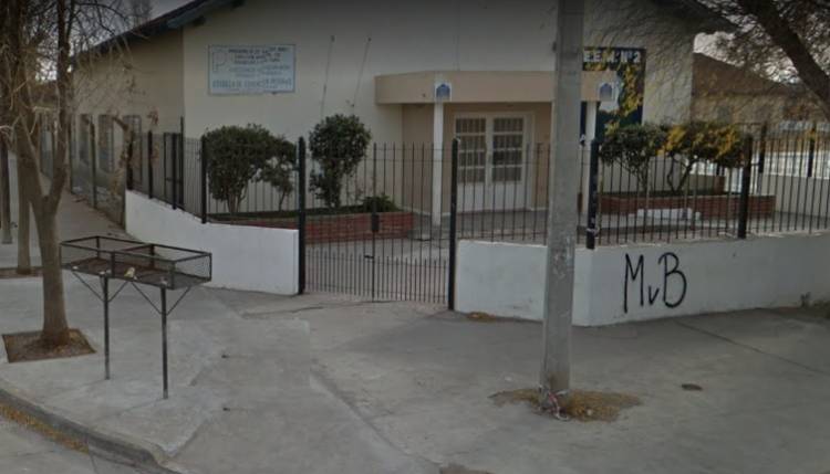 Escuela Media Nº2: Una alumna habría agredido a una compañera con un cuchillo