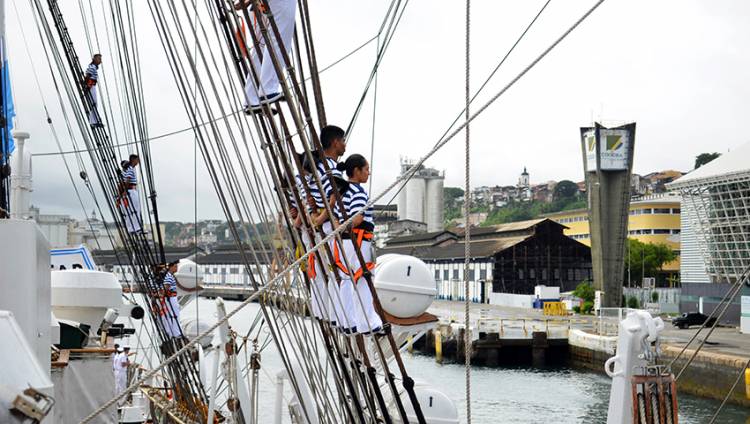 La fragata ARA “Libertad” arribó a Salvador de Bahía en Brasil