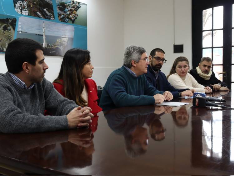 El Ministro de Desarrollo Agrario firmó un convenio en Puerto Rosales