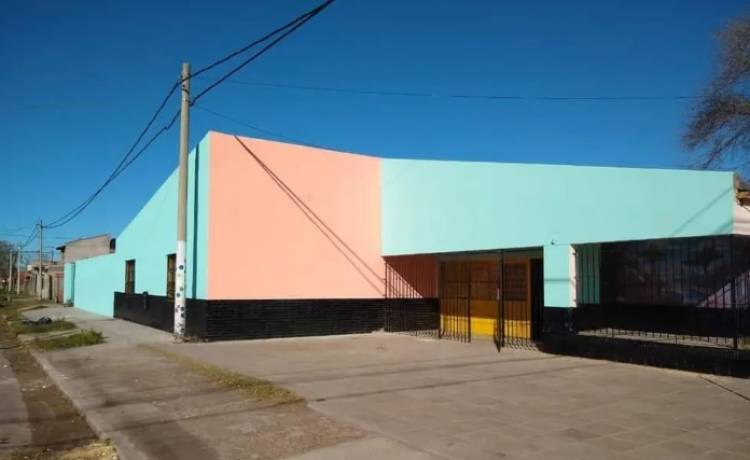 El Municipio de Coronel Rosales licitó la obra de recambio de techos en la EP N°10 de Nueva Bahía