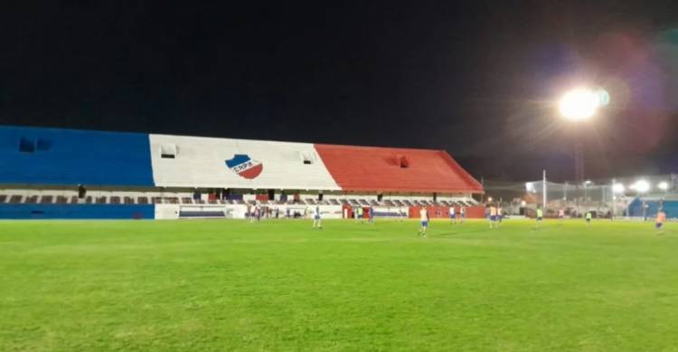 Rosario Puerto Belgrano volverá a jugar de noche luego de 20 años