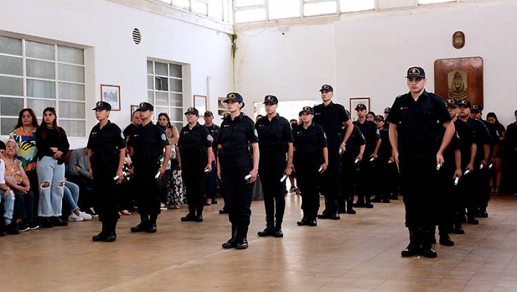 Nuevos agentes para la Policía de Establecimientos Navales