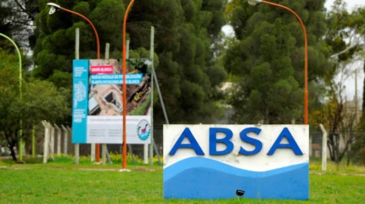 ABSA anunció que dispondrá más camiones cisterna por la falta de agua
