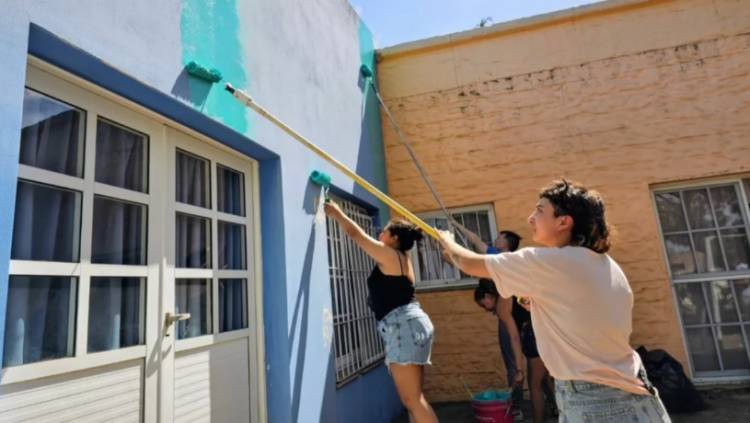 Voluntarios y funcionarios del Municipio de Coronel Rosales realizaron una nueva jornada solidaria