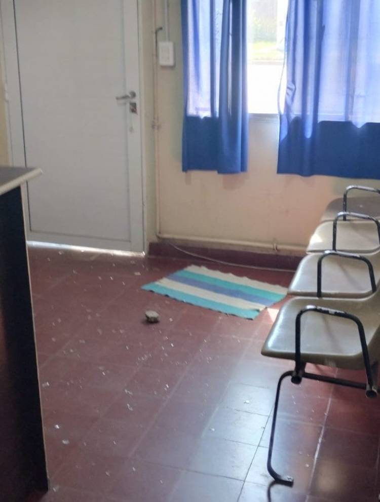 Detuvieron a un joven vándalo por tirarle piedras a un destacamento policial