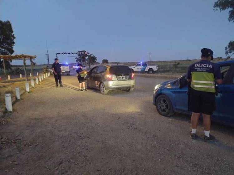 Se realizó un operativo de control en el acceso a Pehuen Co