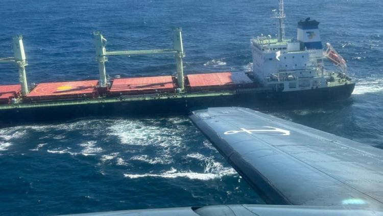 La Armada Argentina controla la flota pesquera China en el mar argentino