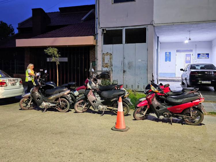 Siguen los secuestros de motos por faltas de tránsito y escapes modificados