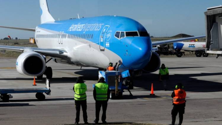 Incertidumbre por la posible pérdida de un vuelo entre Bahía Blanca y Buenos Aires