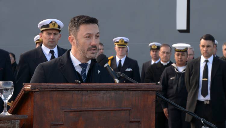 Petri: “Vamos a recuperar el honor y prestigio de nuestras Fuerzas Armadas”