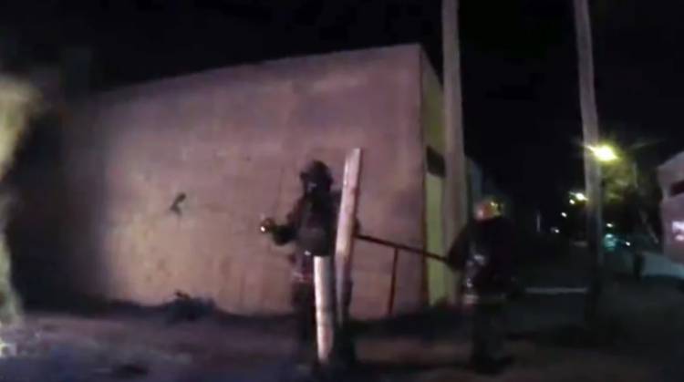 Bomberos Voluntarios acudieron al incendio de una vivienda en Corrientes al 1400
