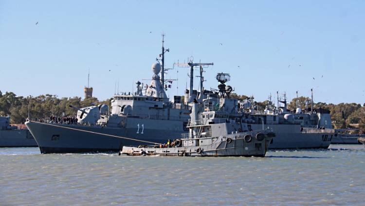 La Flota de Mar regresó a la Base Naval Puerto Belgrano
