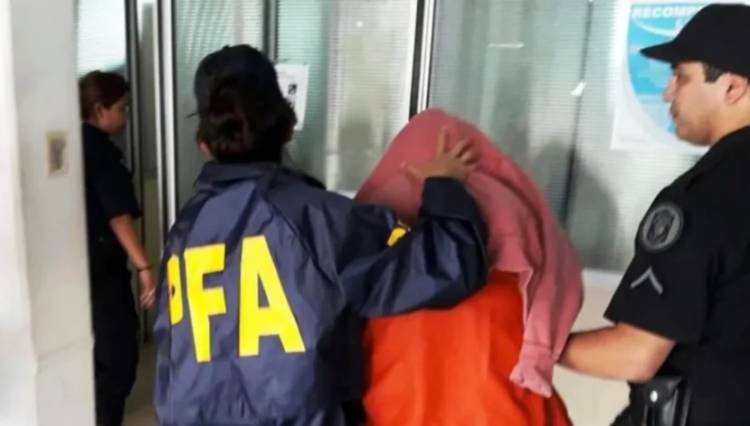 Condenaron a una mujer que ofrecía a su hija para que sea abusada