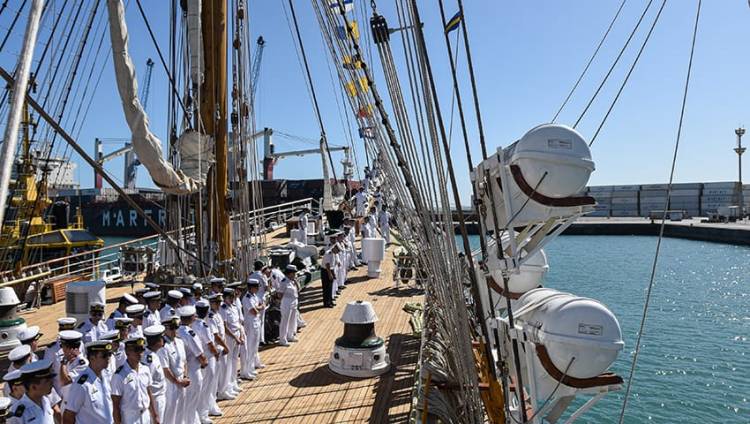 La fragata ARA “Libertad” arribó a Fortaleza