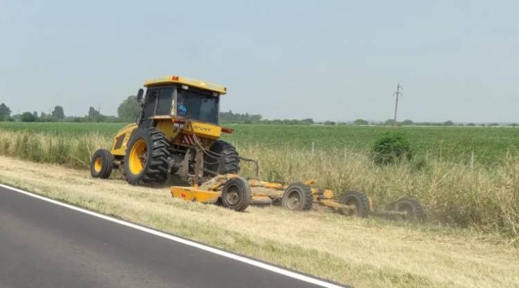 Vialidad Nacional pone en condiciones óptimas el sector de la rotonda de Ruta 3 y Ruta 249