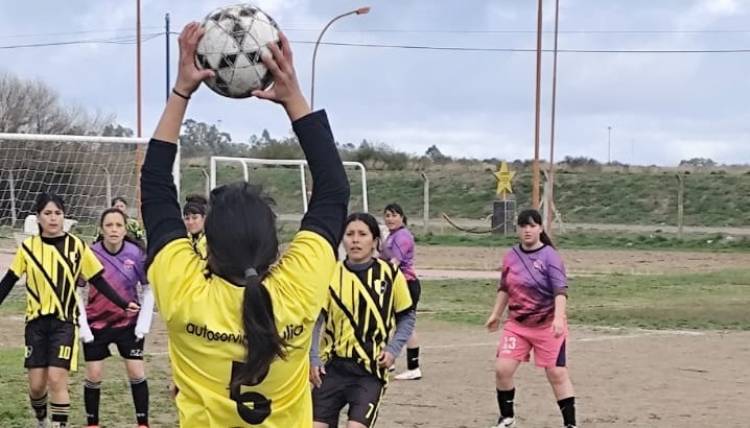 Se jugó la fecha 16 del Torneo Apertura de Fútbol Femenino de Punta Alta 2024 “Milena Moreyra”