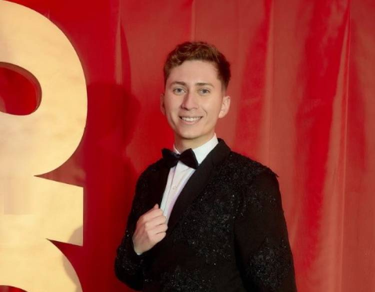 Un creador de contenidos puntaltense participó de los premios ídolo