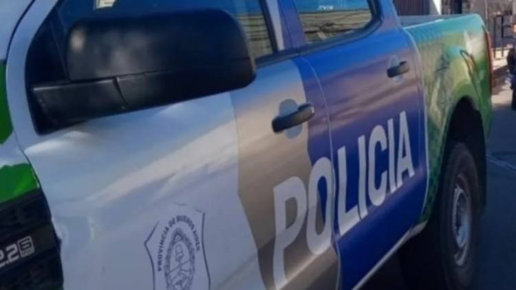 Delincuentes encapuchados golpearon y maniataron a una mujer de 71 años para robarle