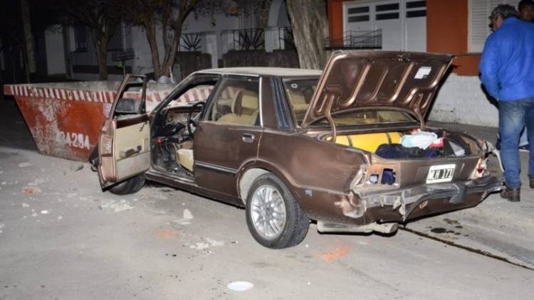 Solicitan condena e inhabilitación para un ex policía que circulaba en auto a contramano y chocó