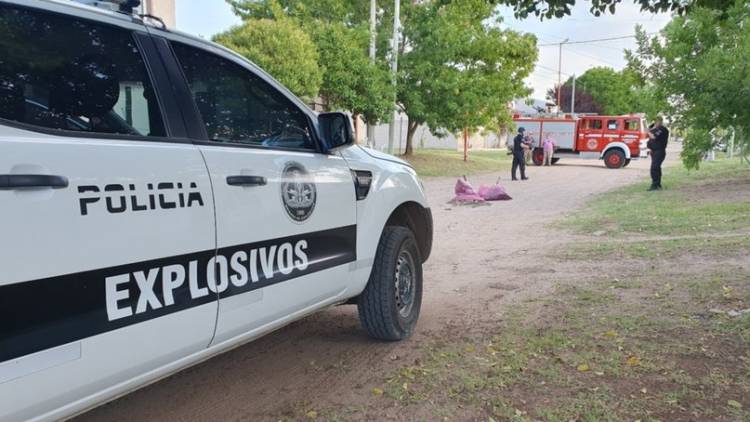 Hallaron un artefacto explosivo dentro de una bolsa de residuos