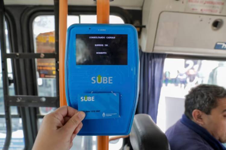 Ya rige en los colectivos el aumento del pasaje en Coronel Rosales