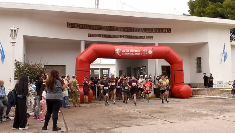 Se realizó la 9° edición de la Media Maratón de la Infantería de Marina