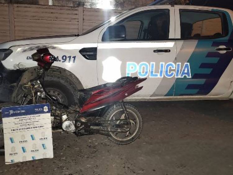Se encontró una moto con el motor adulterado y sin patente