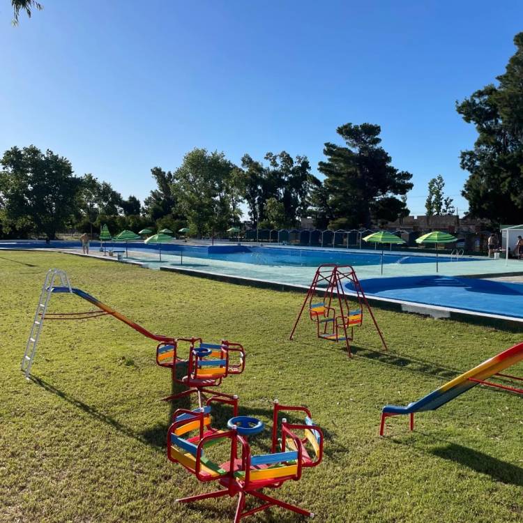 La pileta del Punta Alta Rugby Club te invita a disfrutar del verano 2025