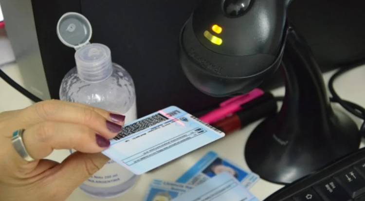 Plazo de 30 días para retirar las licencias de conducir en Coronel Rosales