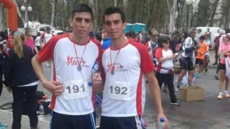 Un atleta correrá en homenaje a su hermano, un policía motorizado muerto en una persecución
